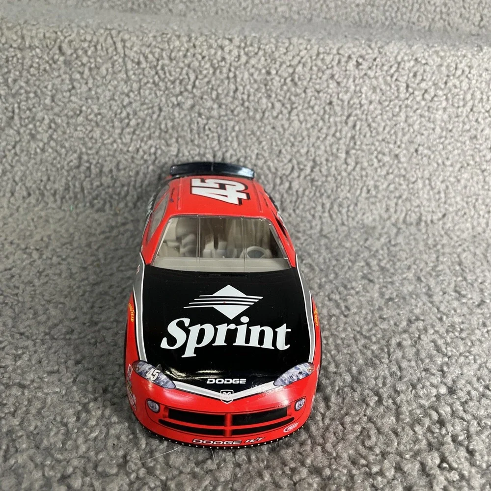 2000  Hot Wheels‎ Pro Racing 1:24 NASCAR # 45 Diecast